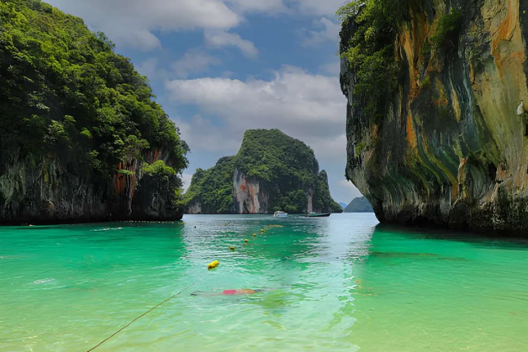 Krabi (Hong Islands)