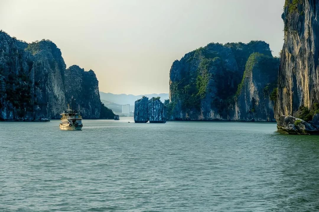 Dinh Huong Island Nearby