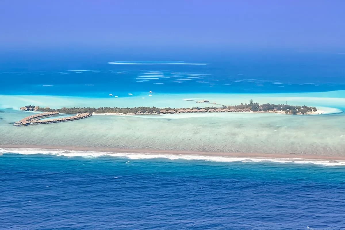 Emboodhu Finolhu Island