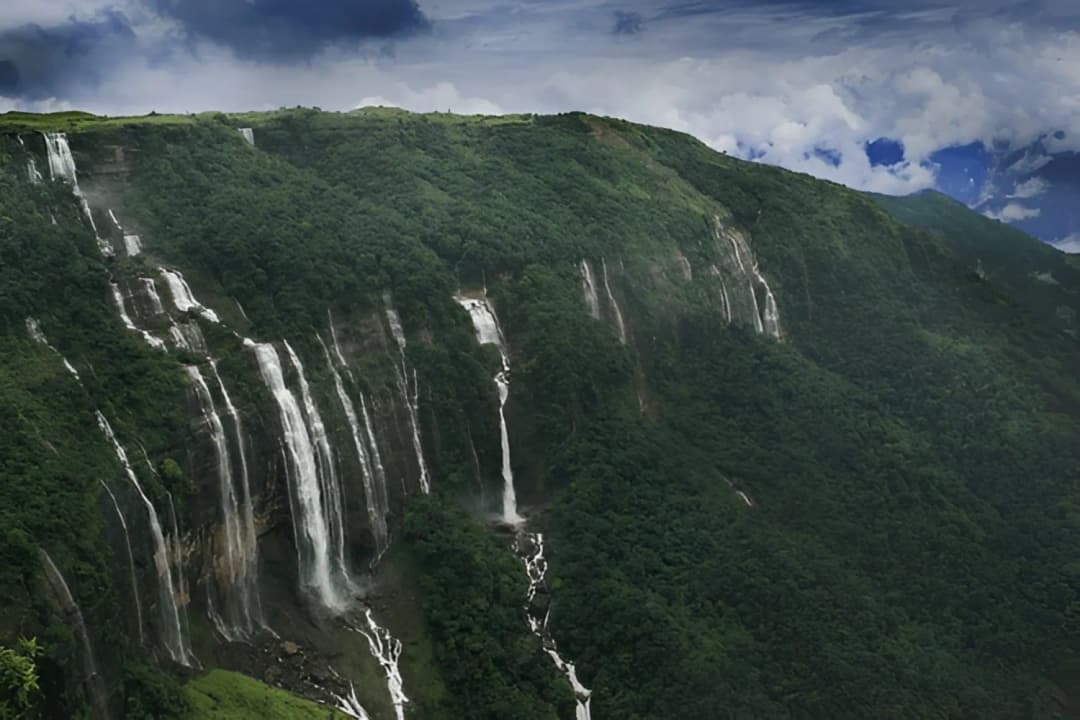 Seven Sisters Falls