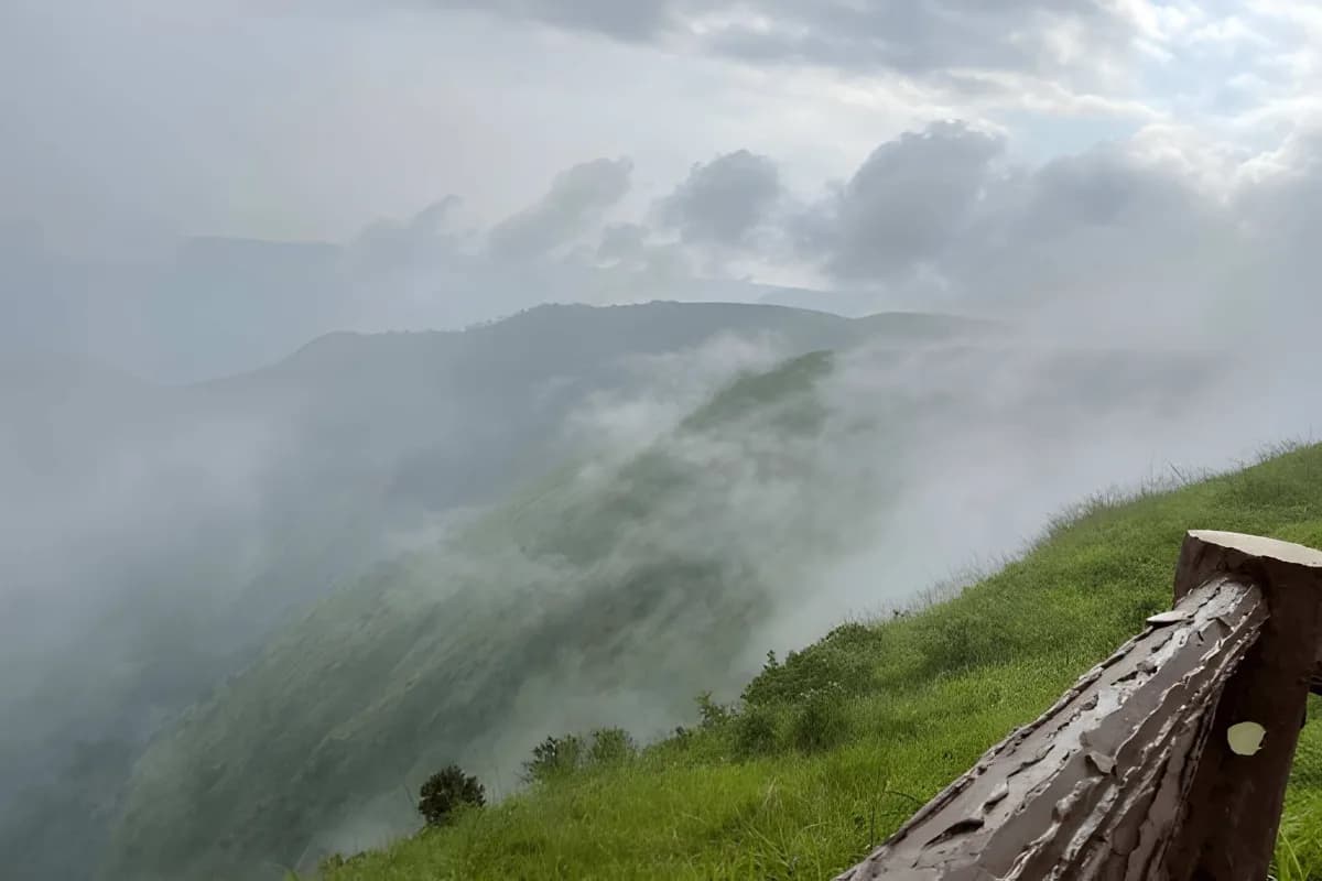 Cloud View from Laitlum Canyon