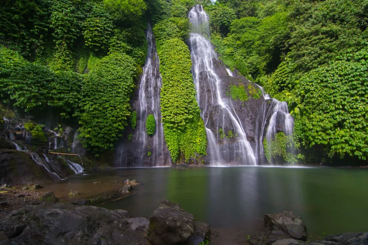 Banyumala Twin Waterfalls
