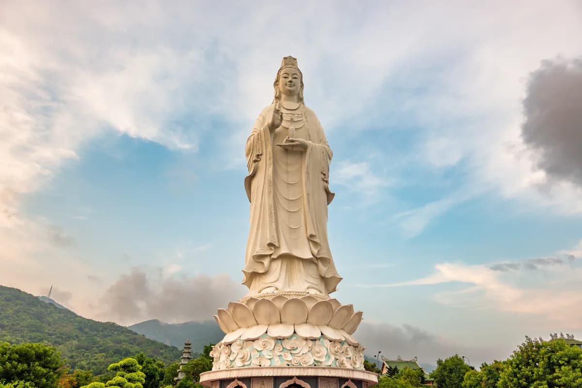 Aerial view of Ling Ung pagoda