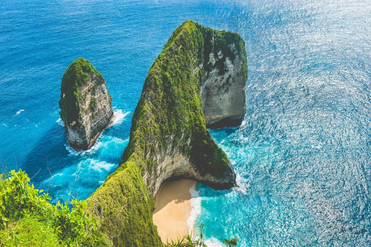Kelingking Beach on Nusa Penida Island in Bali