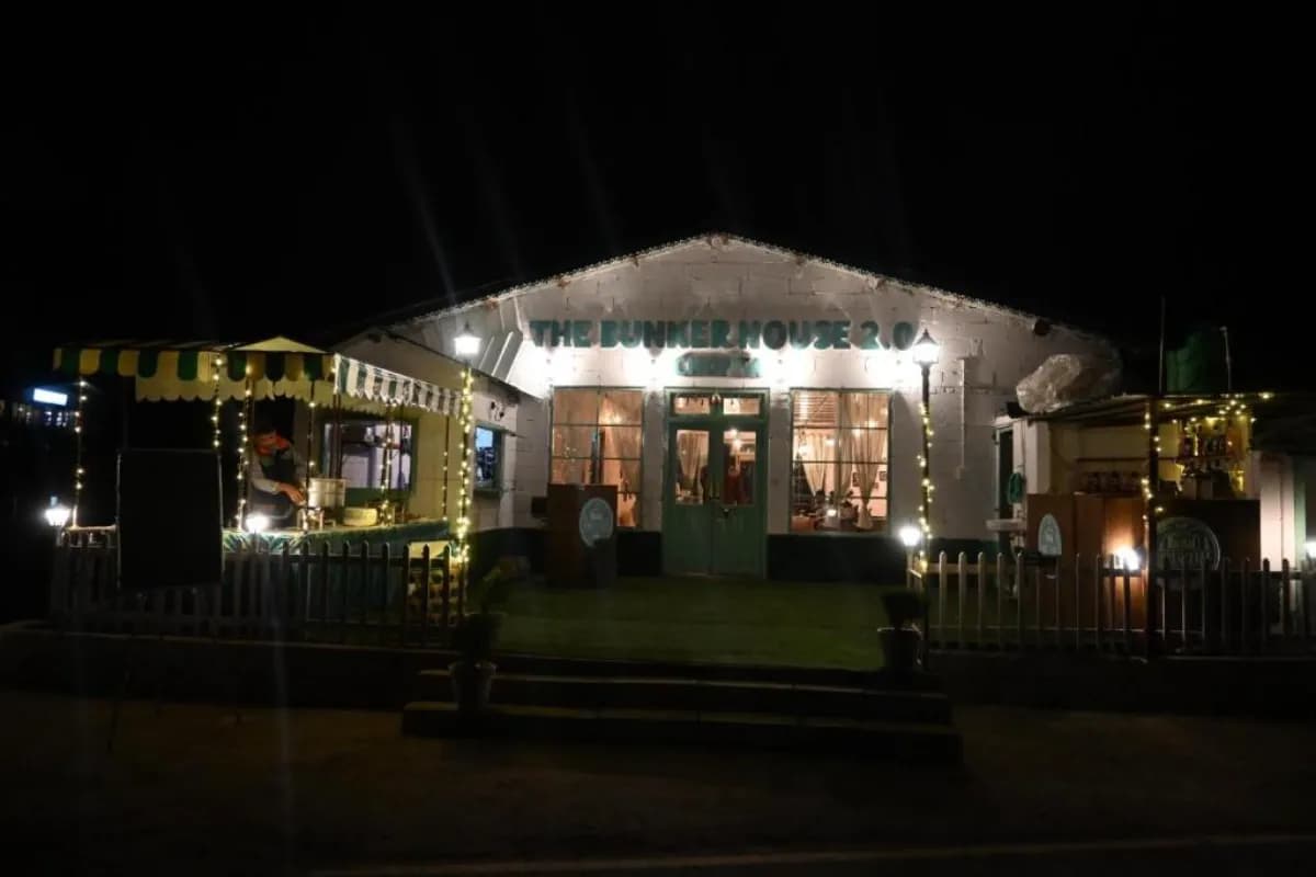 The Bunker House Cafe & Stay