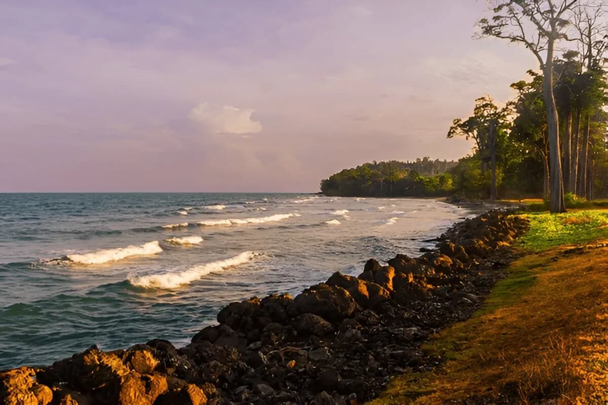 Kala Pathar Beach