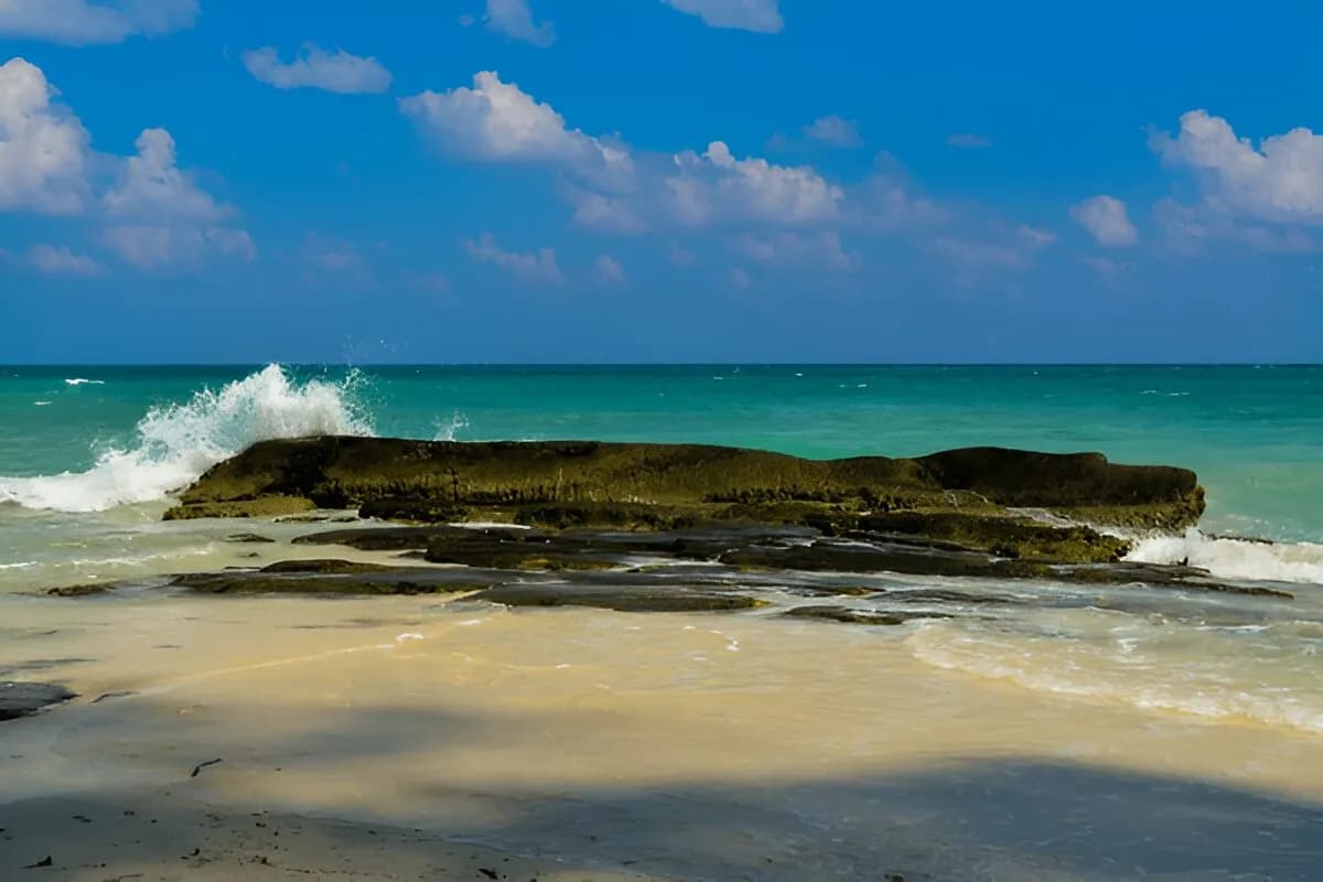 Kala Pathar Beach