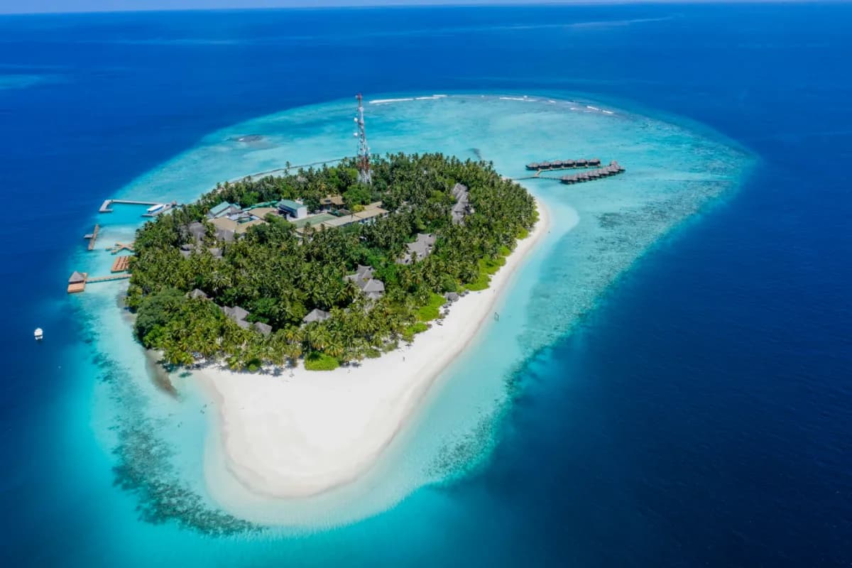 Fihalhohi Island