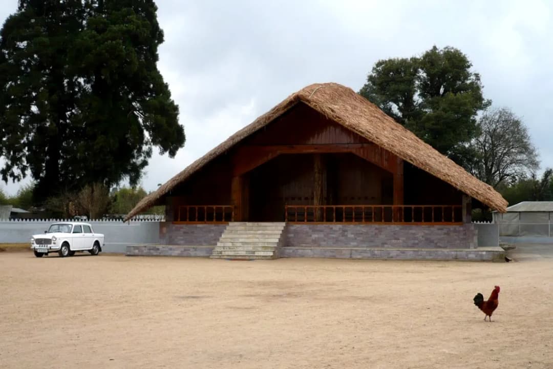 The Traditional Royal House