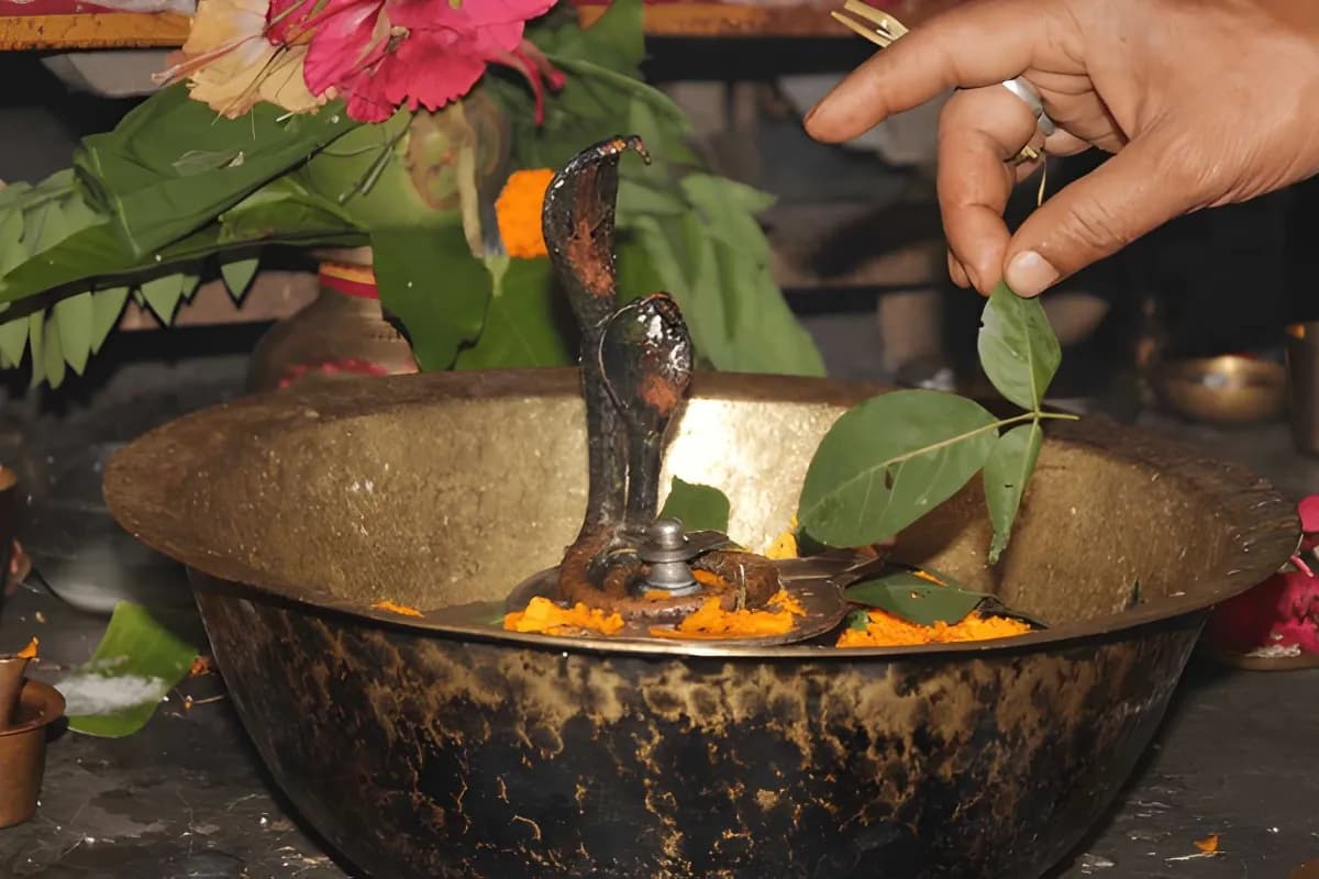 Omkar Ratneshwar Mahadev Temple