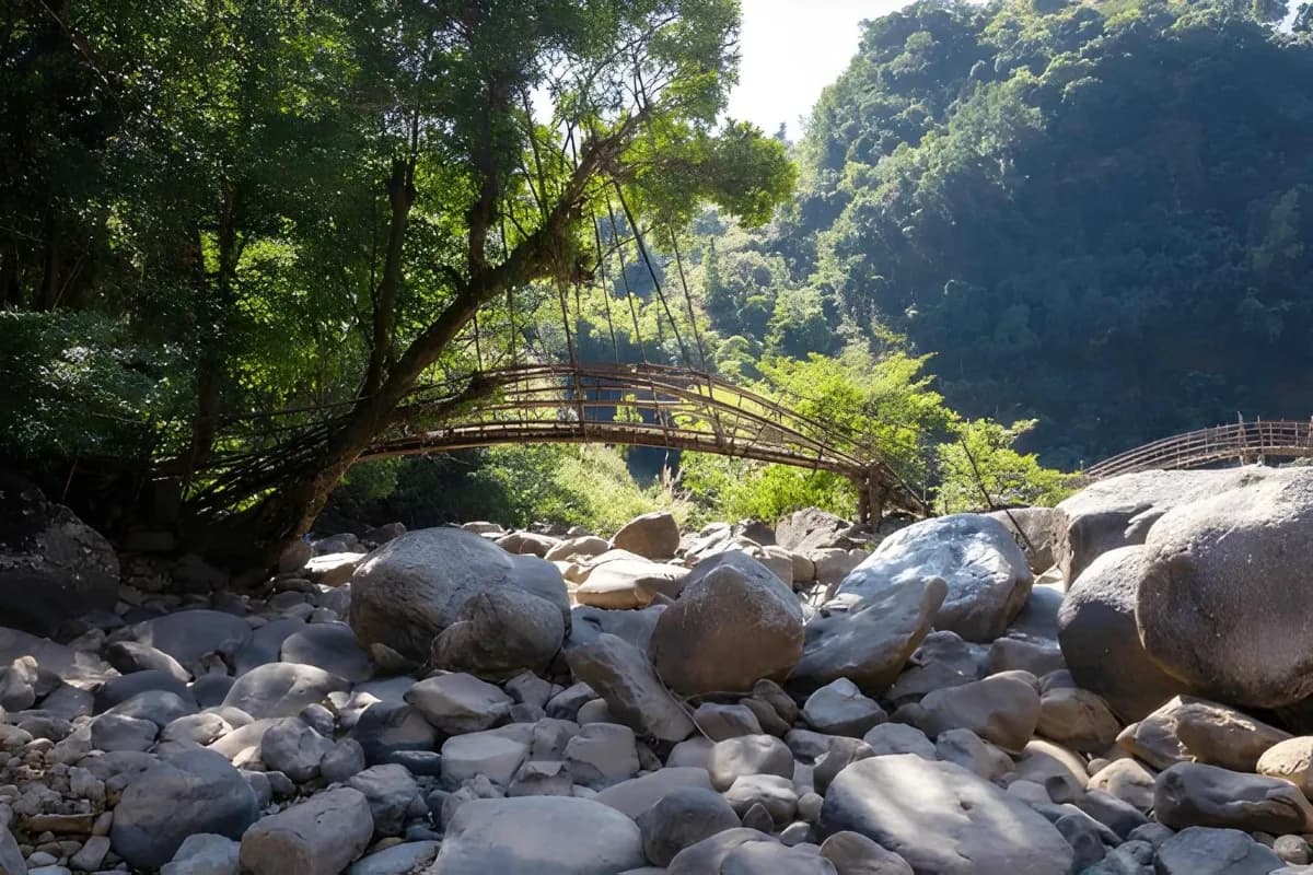 Bamboo bridge at Mawryngkhang trek