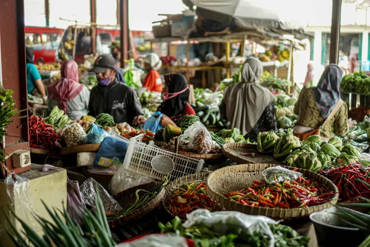 Vegetable market at police bazaar
