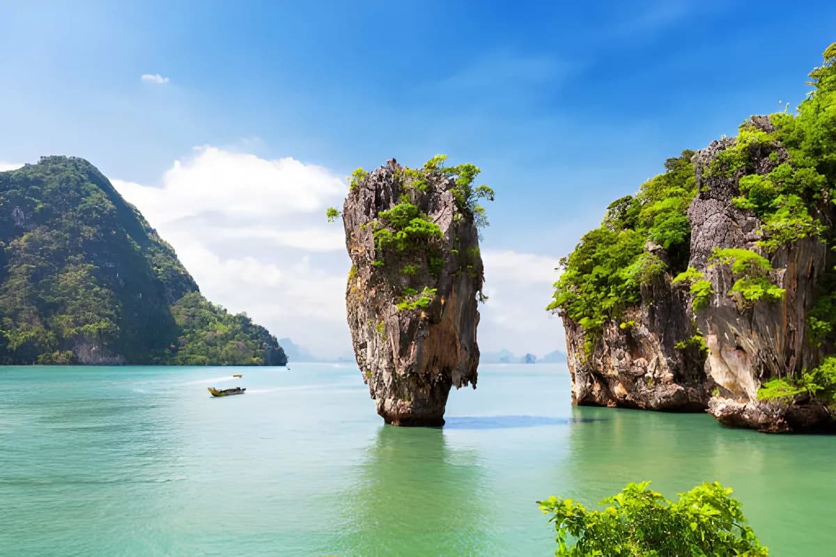 James Bond Island