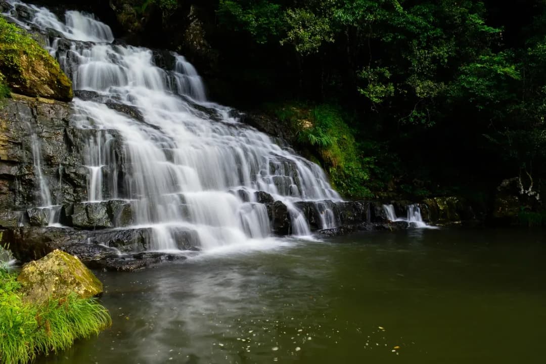 Sua Ludong Water Falls