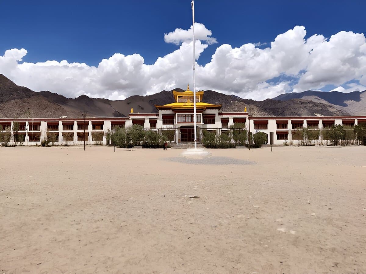 Rancho School