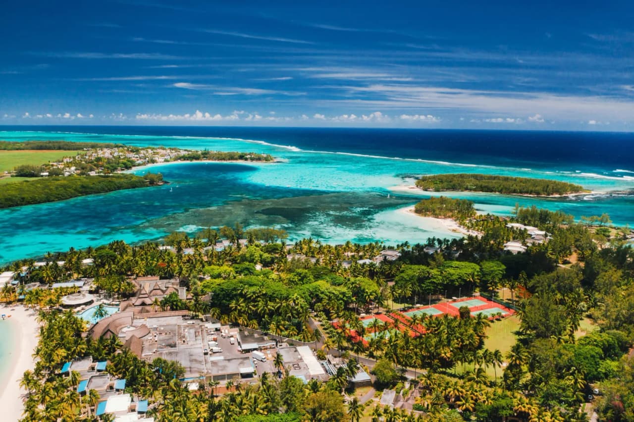 Romantic Mauritius Escape