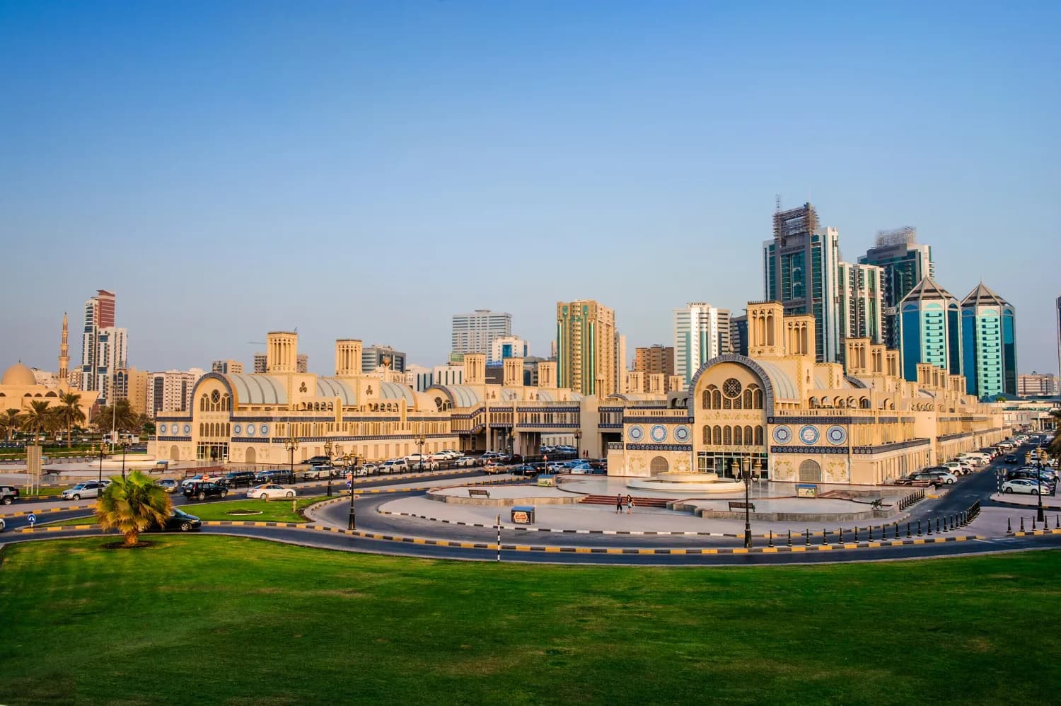 Dubai Highlights Getaway - FREE Desert Safari