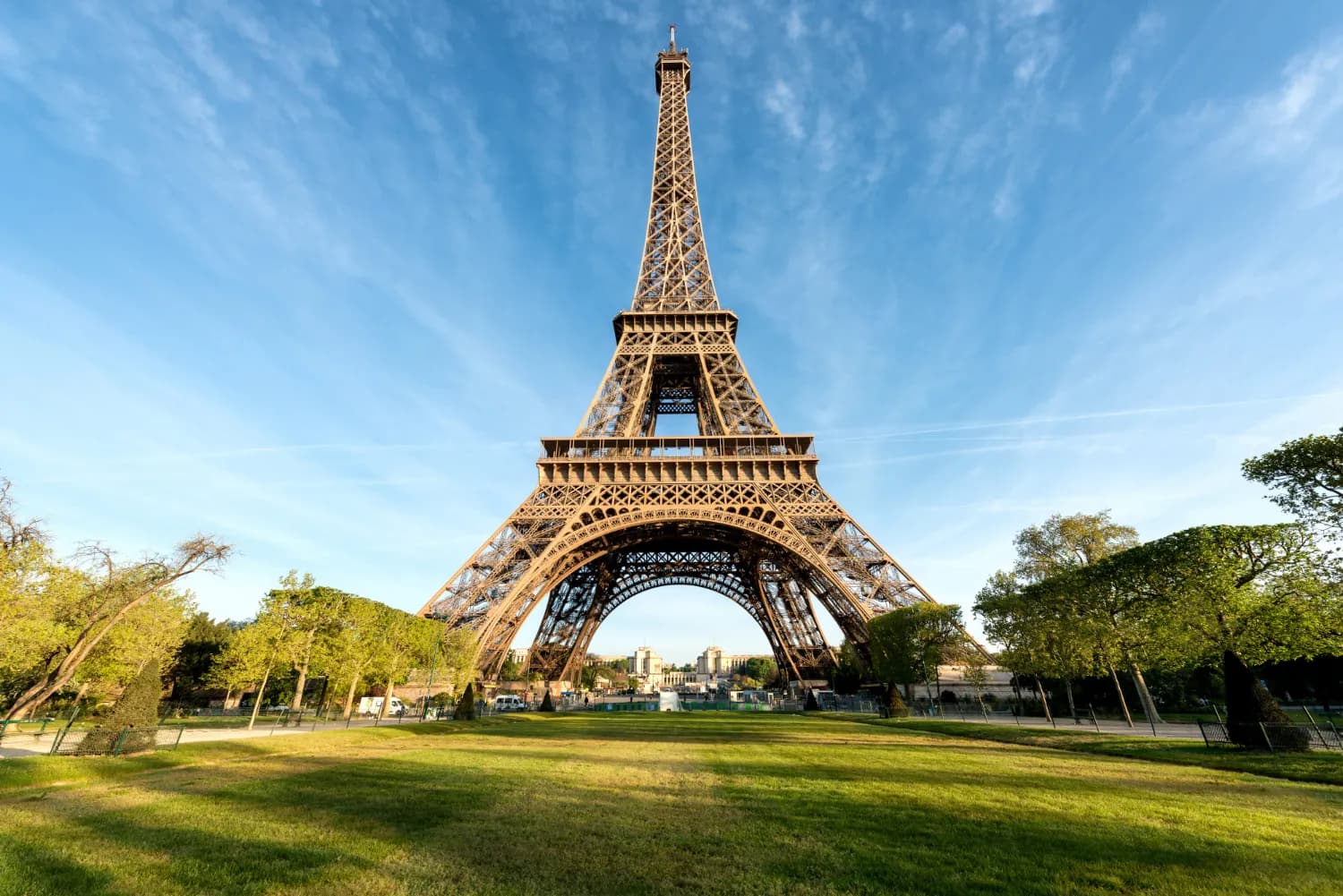 Best of Swiss & Paris | From Eiffel Views to Alpine Peaks