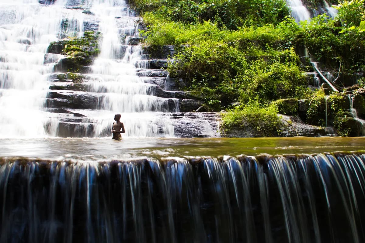 Les Waterfall