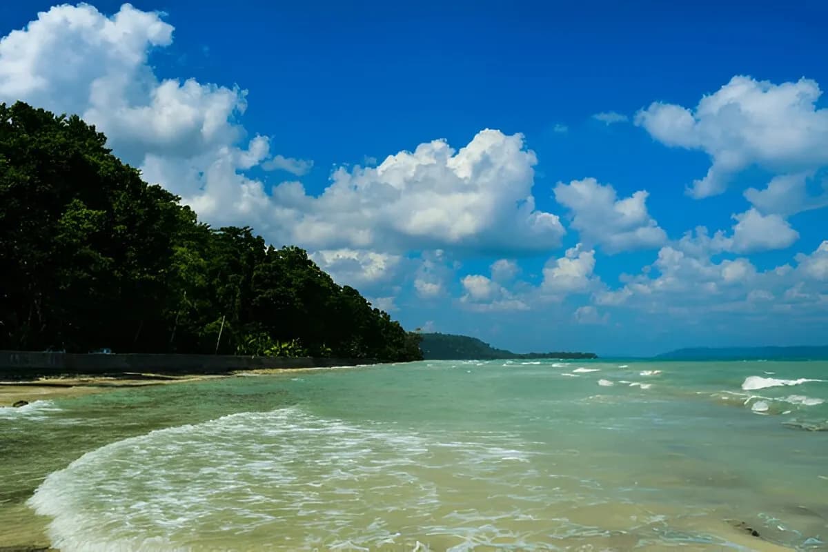 Kala Pathar Beach