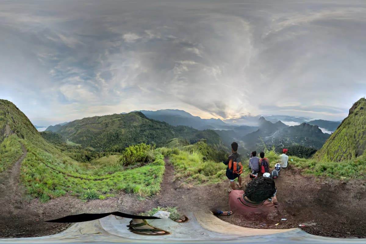 Pettimudi Hill Top