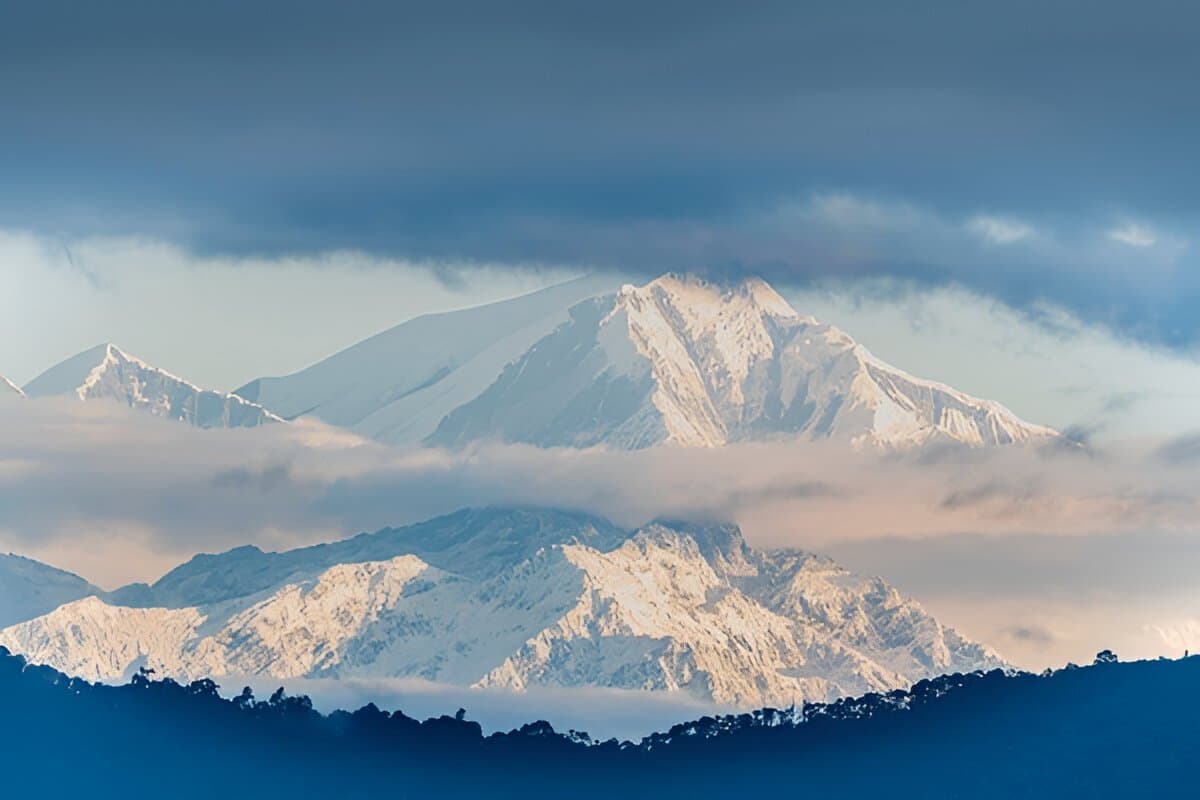 Gorichen Peak