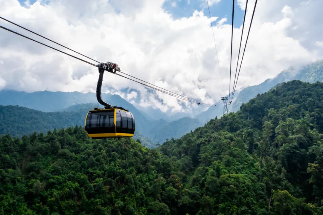 Fansipan Cable Car