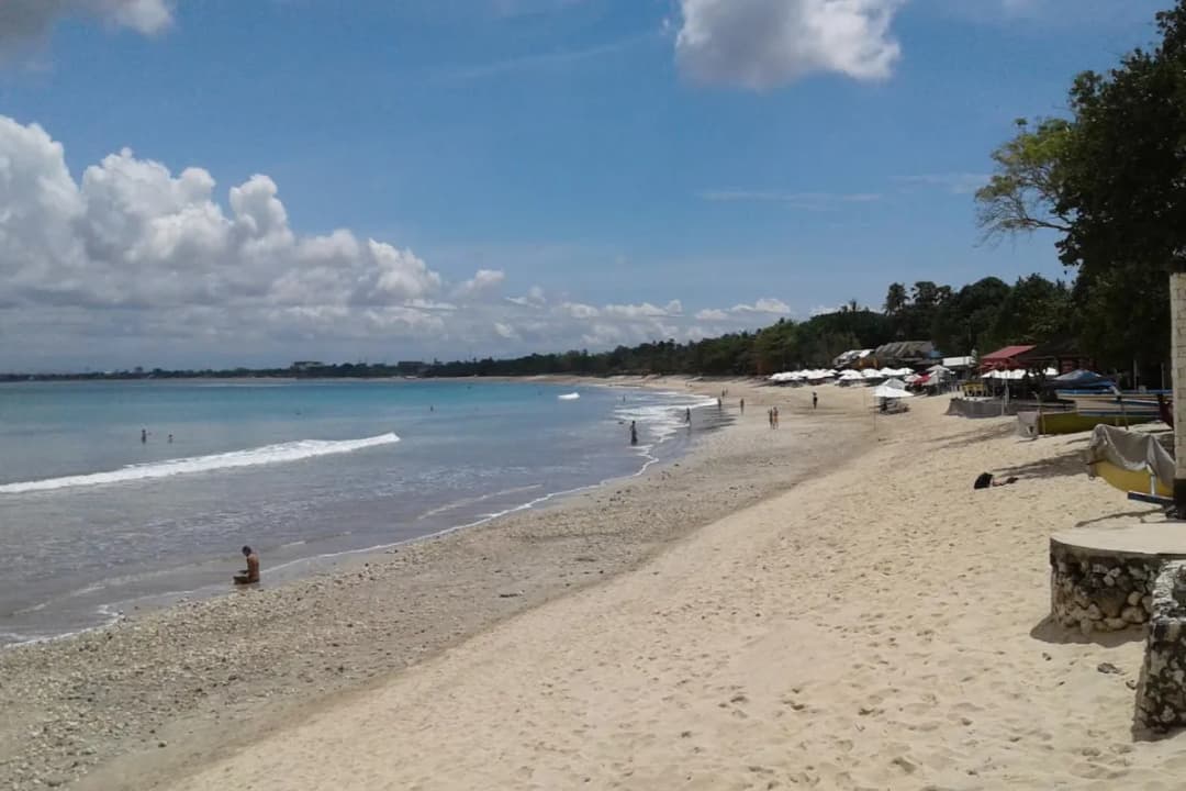 Muaya Beach