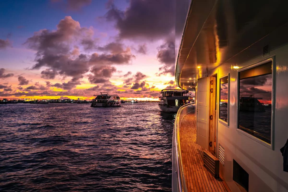Private Sunset Yacht Cruise