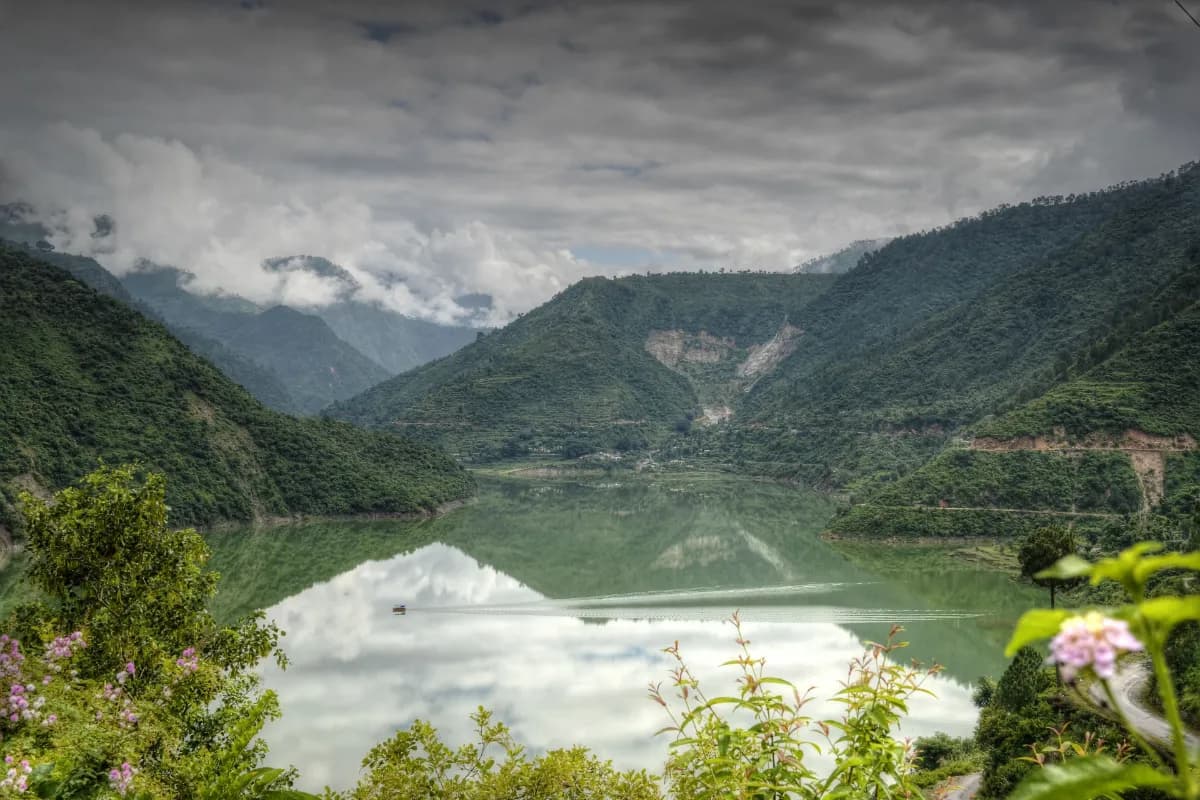 tehri lake