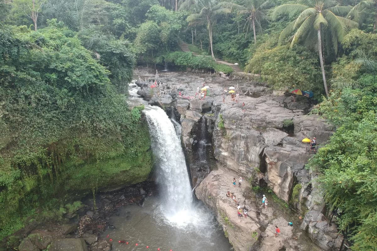 Bhuana Sari Waterfall