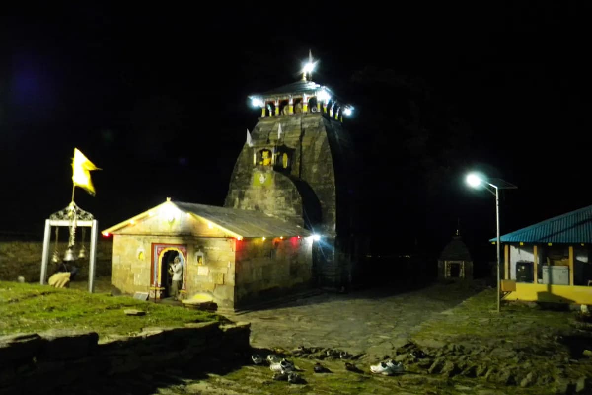 Madhyamaheshwar Temple