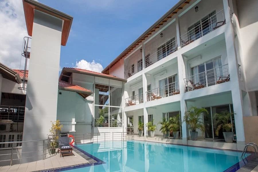 Senani Hotel