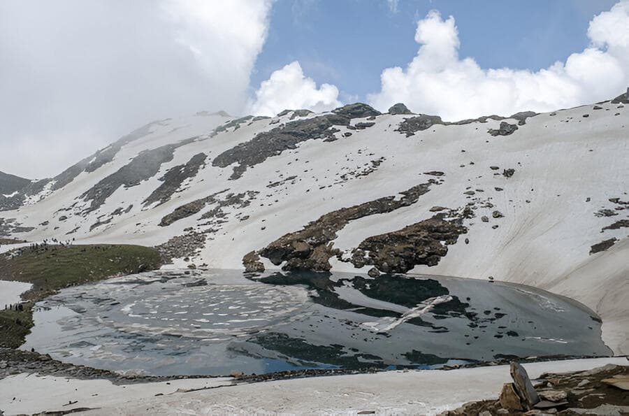 Go for Trekking at Bhrigu Lake