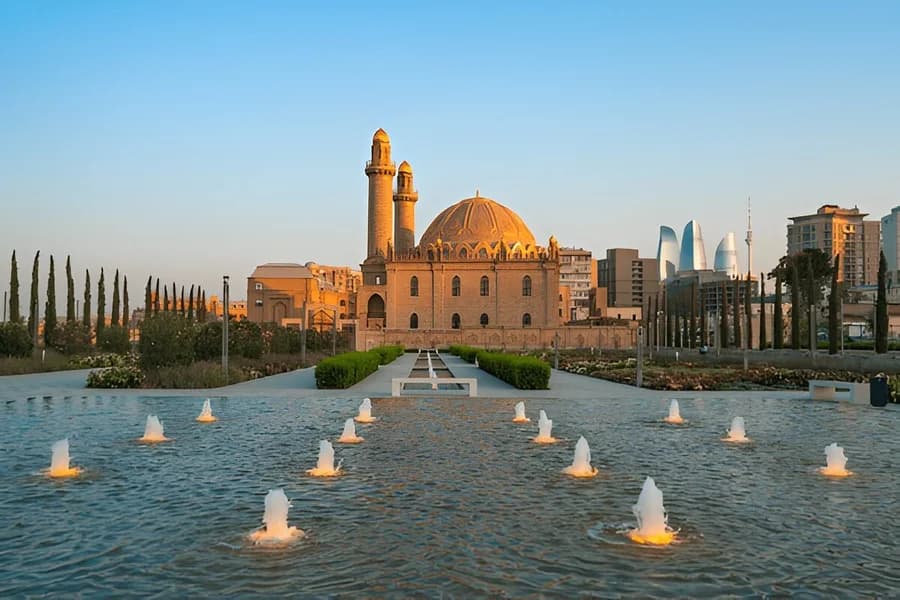 Teze Pir Mosque