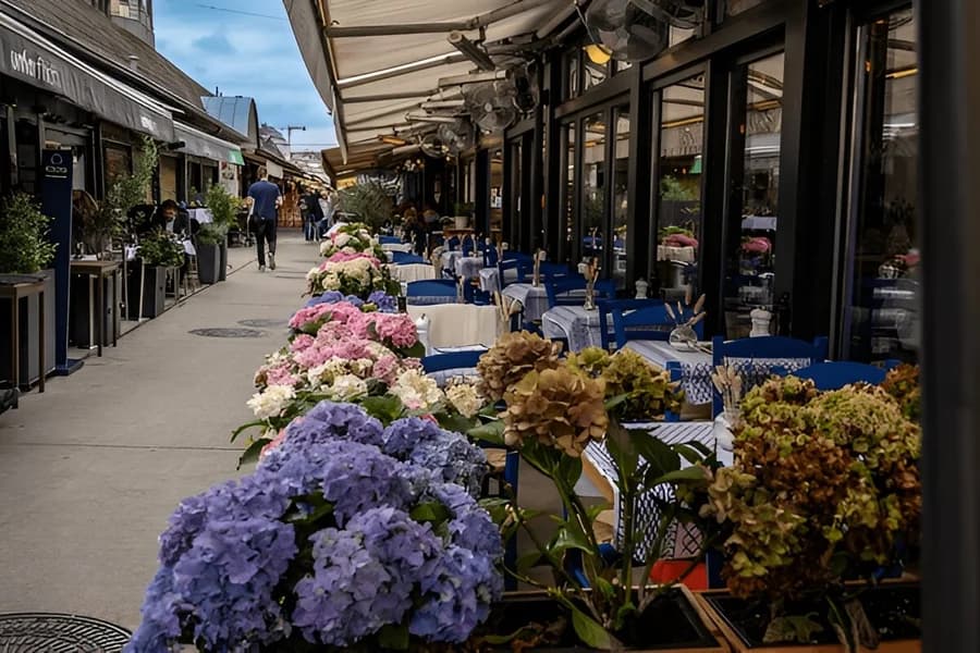 Naschmarkt, Vienna (Austria)