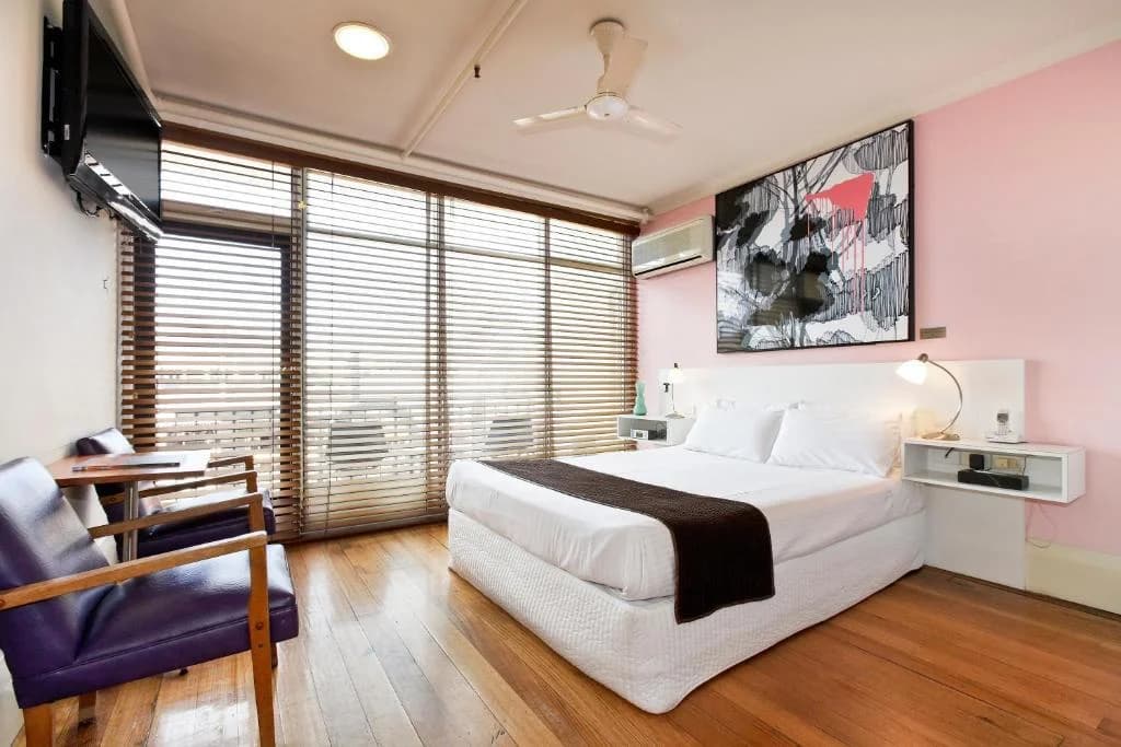 Tolarno Hotel