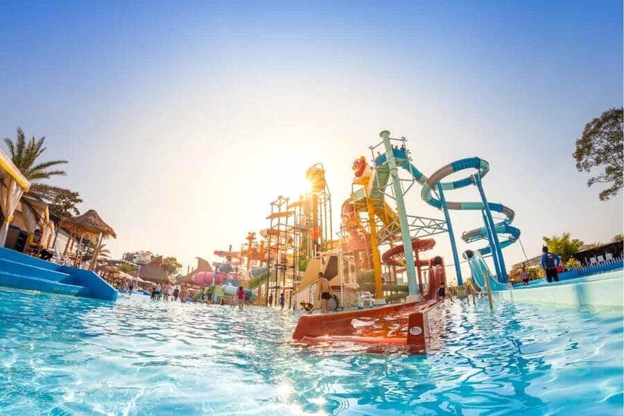 Discover something fun with the Perfect Crystal World with family