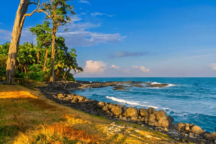 places to visit in Andaman - Kala Pathar BEach