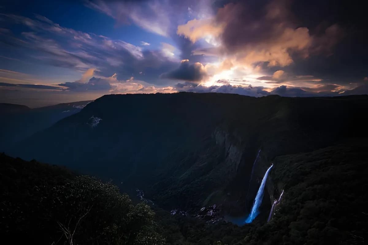 Sunset at Nohkalikai Falls