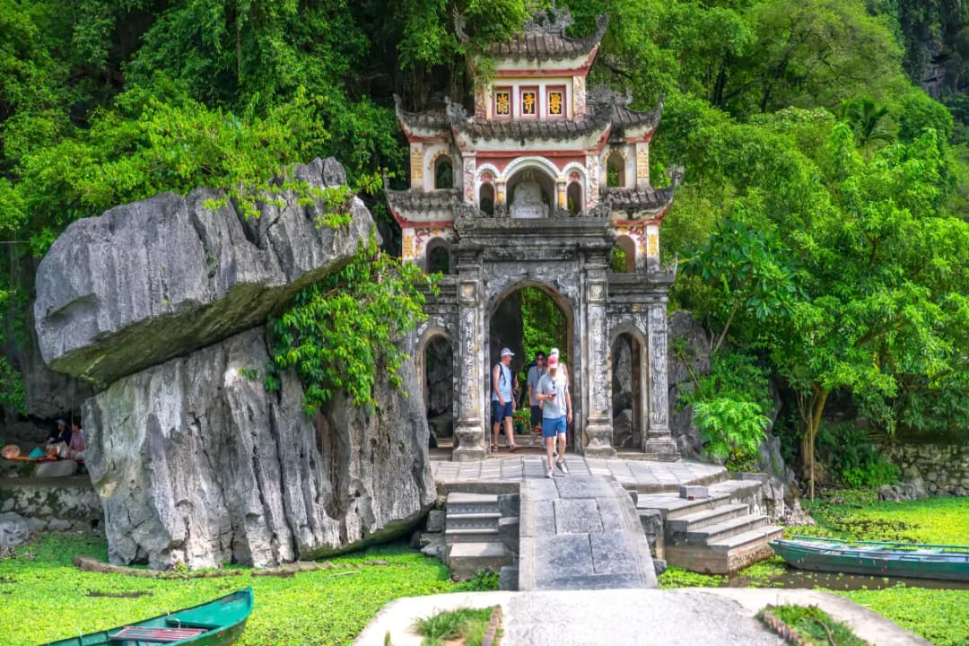 Bich Dong Pagoda