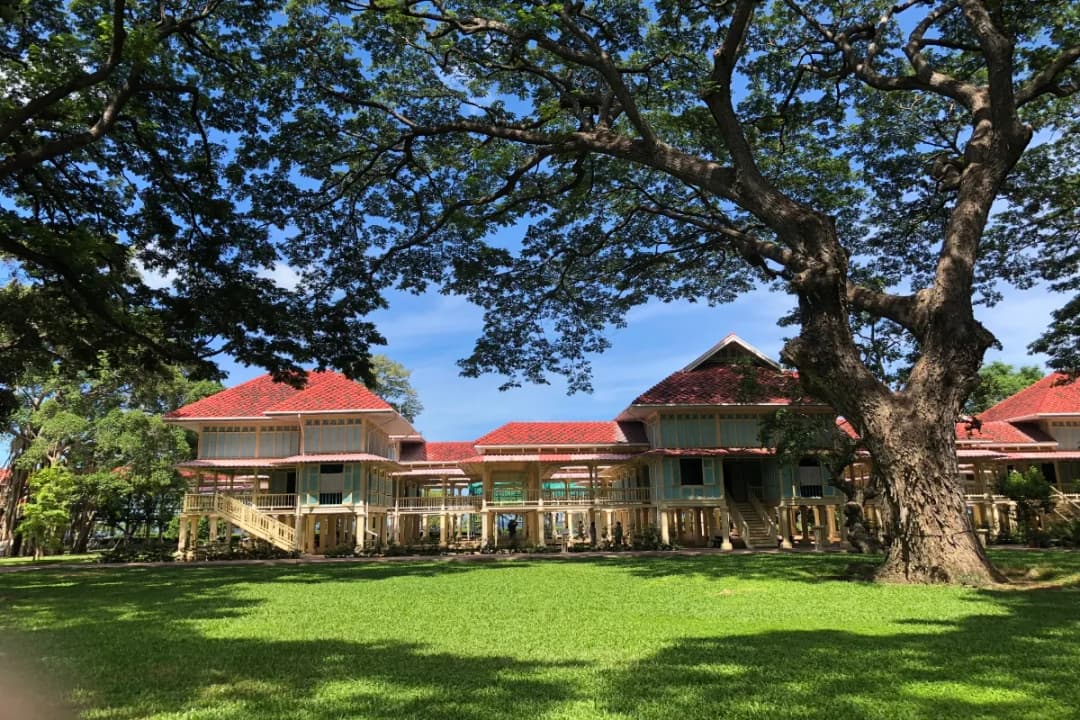 Maruekhathaiyawan Palace