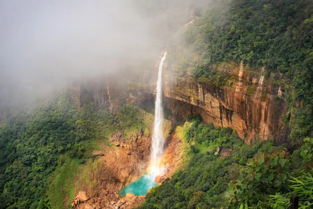 Nohkalikai Falls