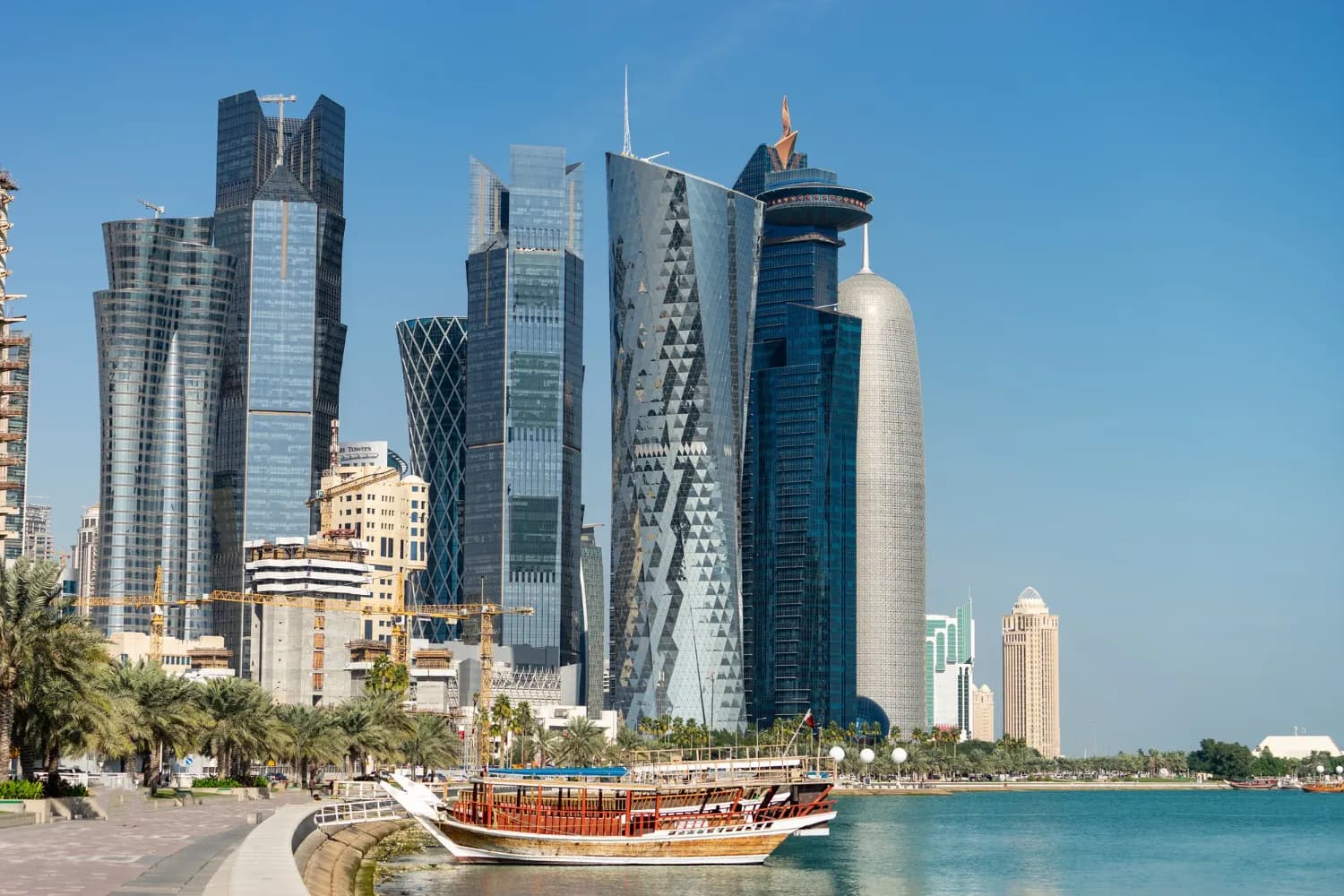 Dubai Highlights Getaway - FREE Desert Safari