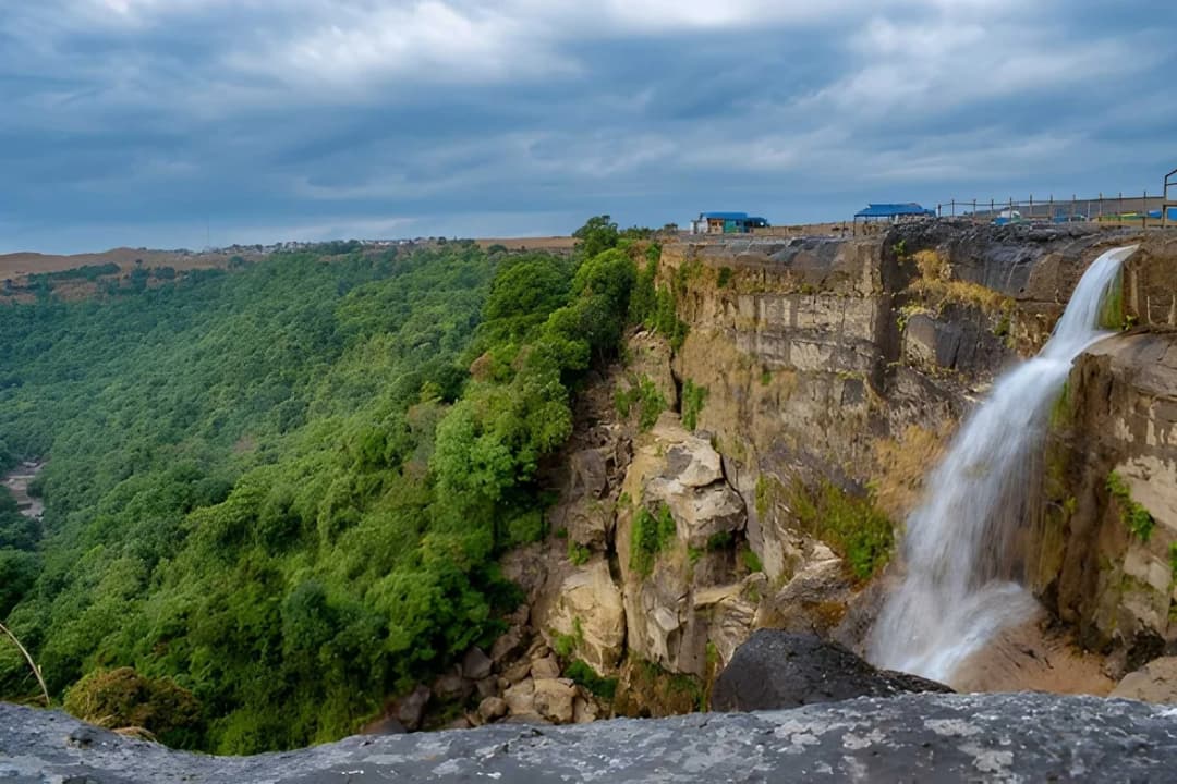 Dainthlen Falls