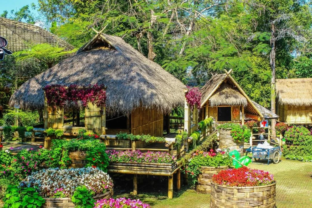 Mawlynnong Bamboo Cottage