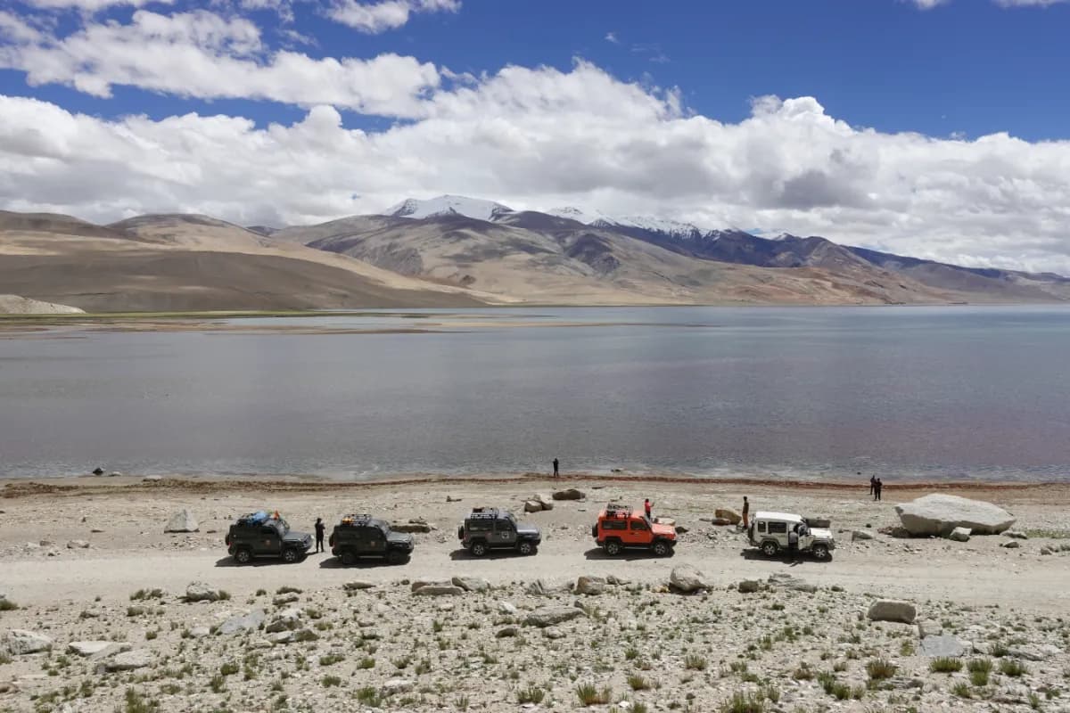 4x4 In Mountains ove a Beautiful Lake in Ladakh, Tso Moriri Lake