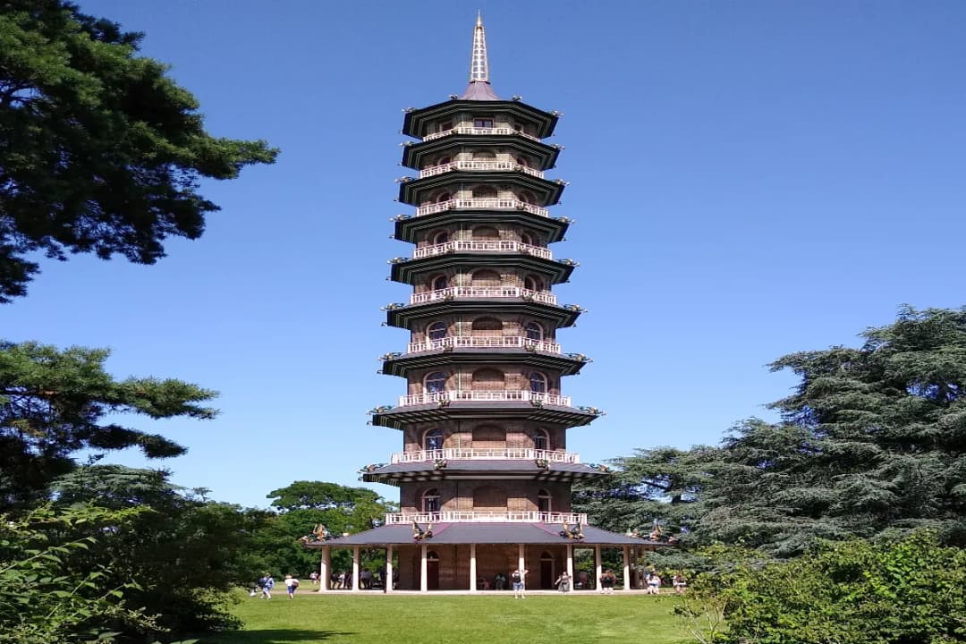Grand Pagoda (Phra Mahathat Chedi)
