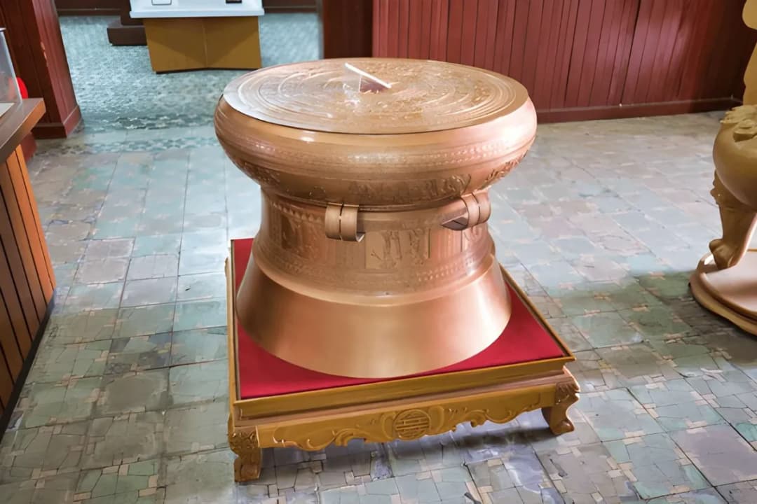 Bronze Drum Displays