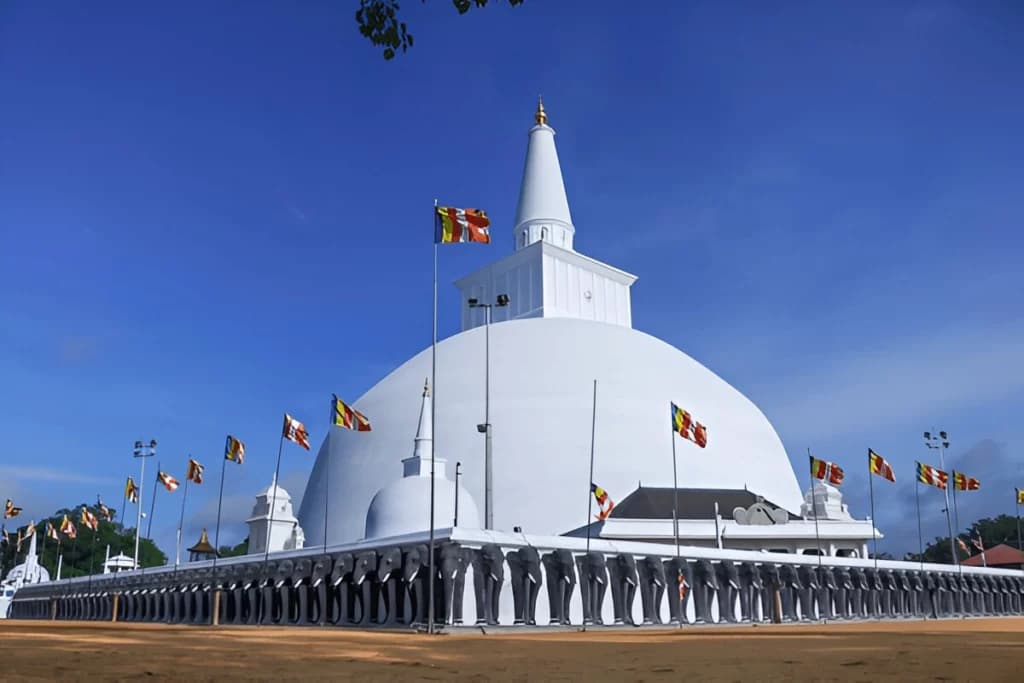 Ruwanwelisaya Stupa